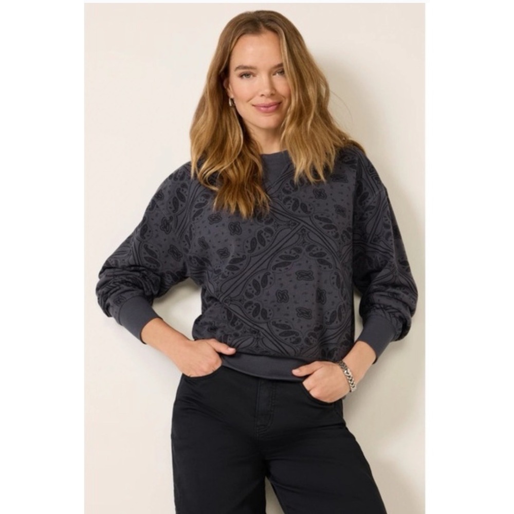 Evereve Charlie Paisley Bandana Print Sweatshirt Gray Black Size XS Western Boho